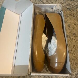 Elegant Tan Leather Flats